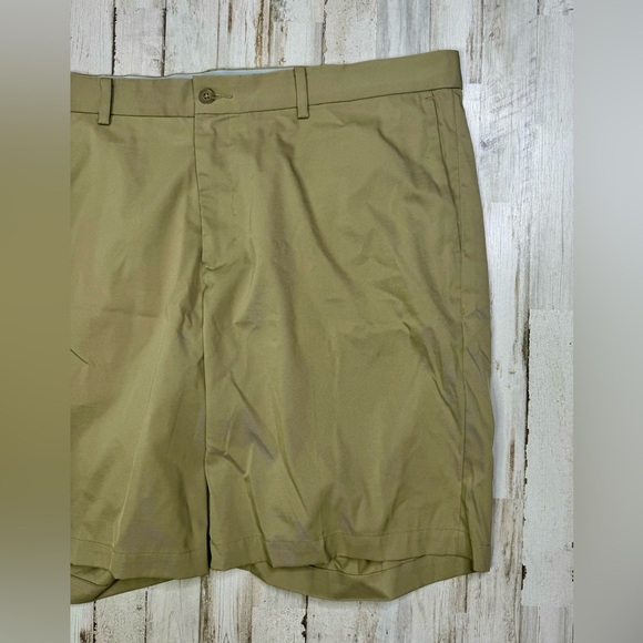 Nike Golf Shorts Men Size 40 Tan Polyester Blend 11” Inseam - Picture 2 of 10